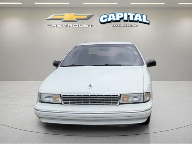 Used 1996 White Chevrolet Classic image 8