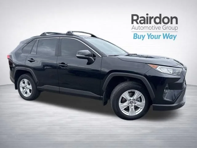 2020 Toyota RAV4 XLE FWD's photo