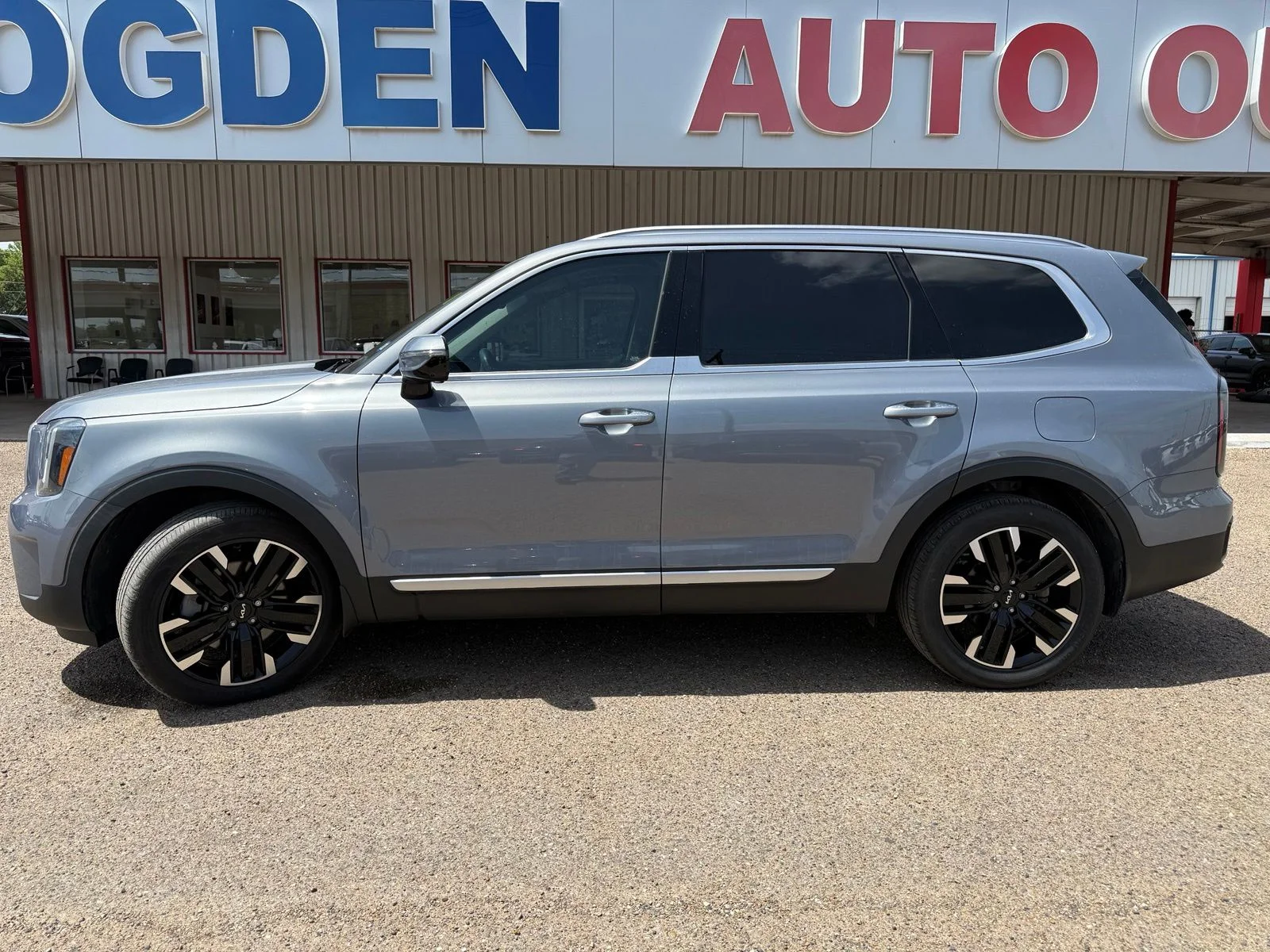 Used 2023 Silver Kia SX image 5