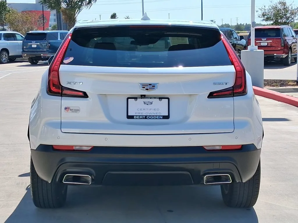 Used 2023 CRYSTAL WHITE TRICOAT Cadillac FWD Luxury image 5