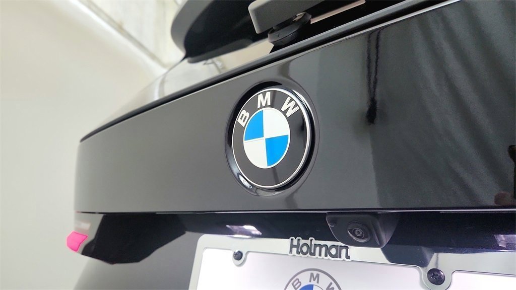 Used 2026 Black Sapphire Metallic BMW xDrive28i image 10