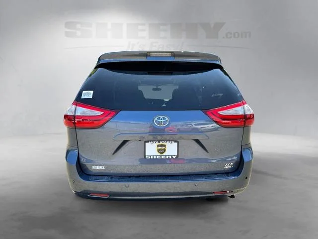 Used 2015 Shoreline Blue Pearl Toyota  image 13