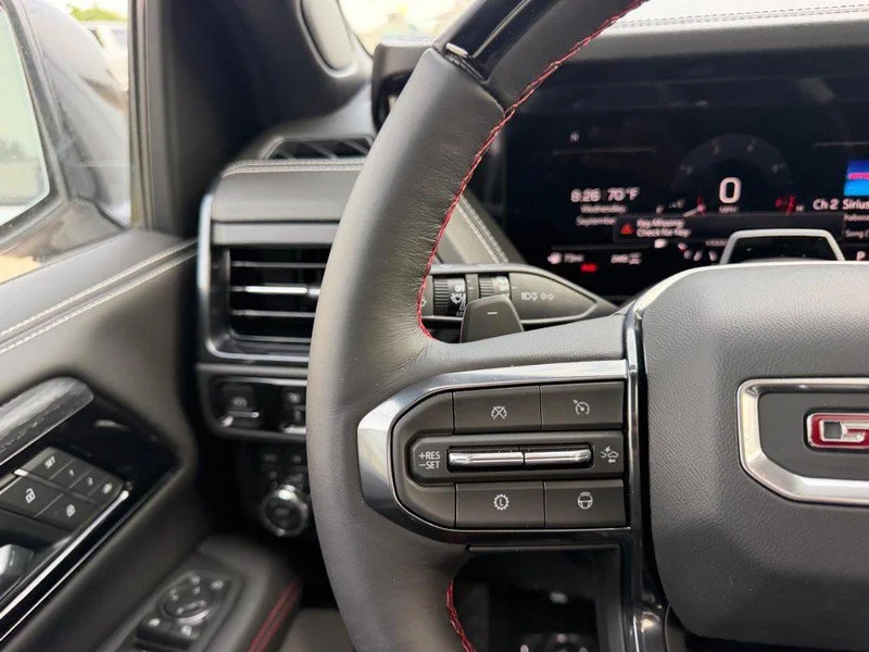 2026 GMC Yukon AT4 Ultimate - Photo 15