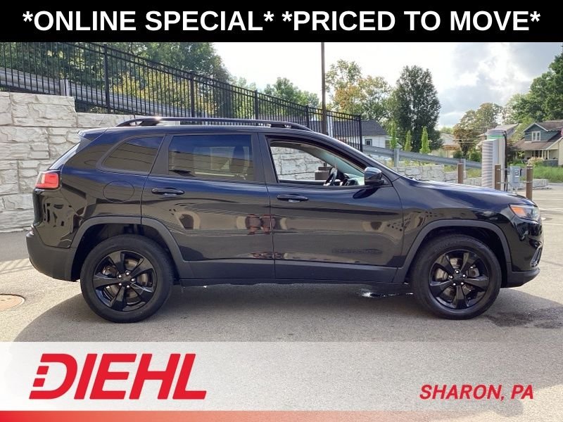 Used 2020 Black Jeep Latitude Plus image 9