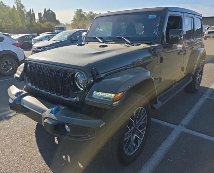 Used 2024 Green Jeep High Altitude 4xe image 2