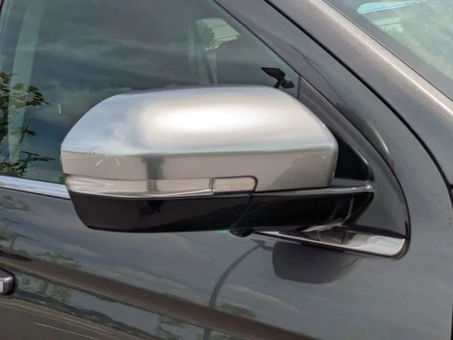 Used 2019 Gray Ford Platinum image 12