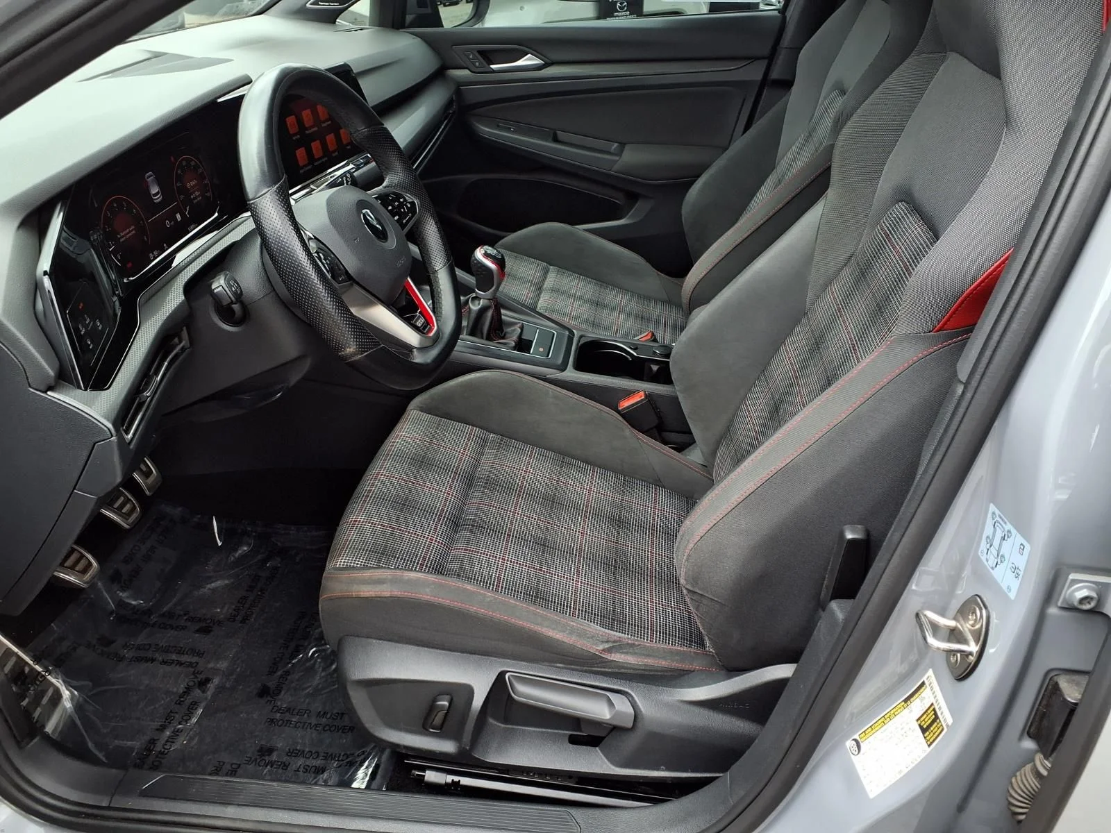 Used 2022 Gray Volkswagen 2.0T SE image 14