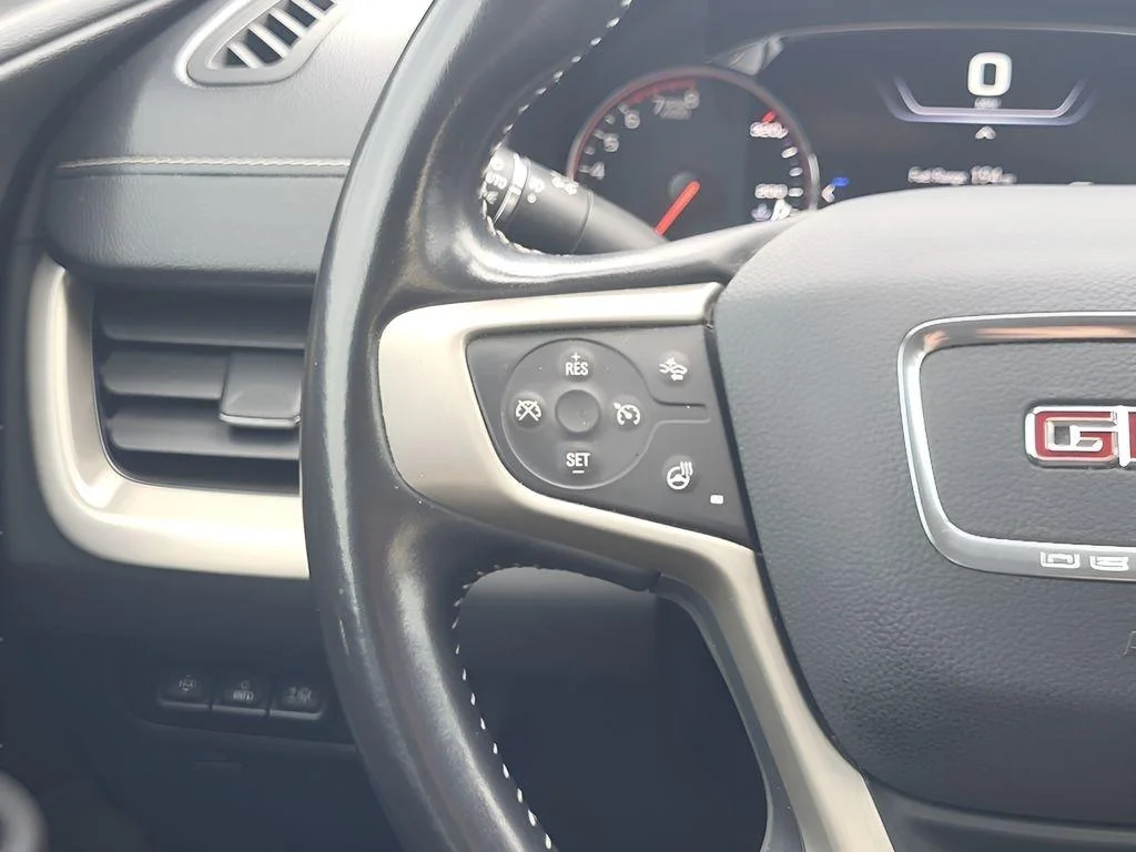 Used 2022 Hunter Metallic GMC Denali image 13