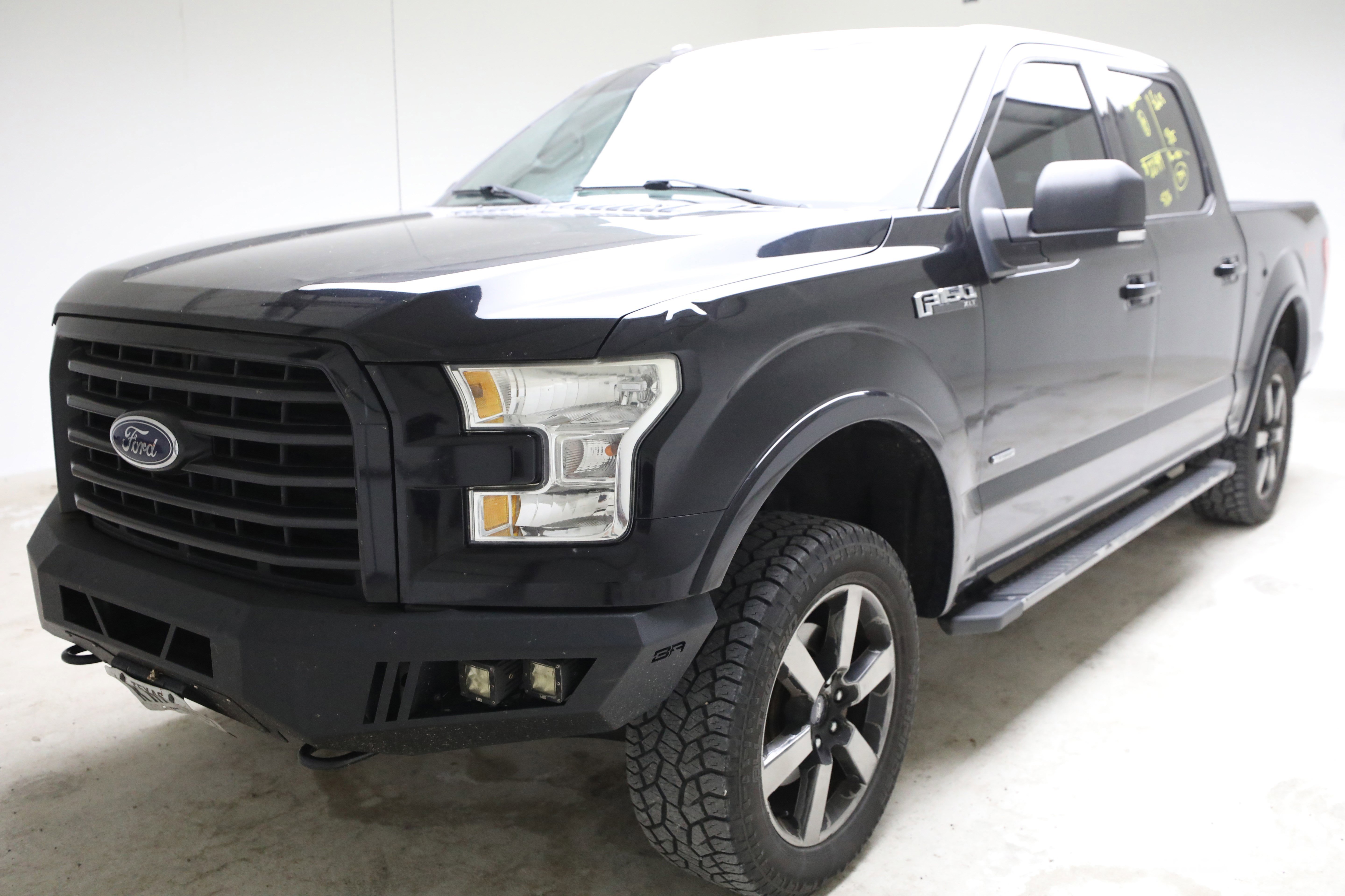 2016 Ford F-150 XLT 4x4 SuperCrew 5-1/2 Box's photo