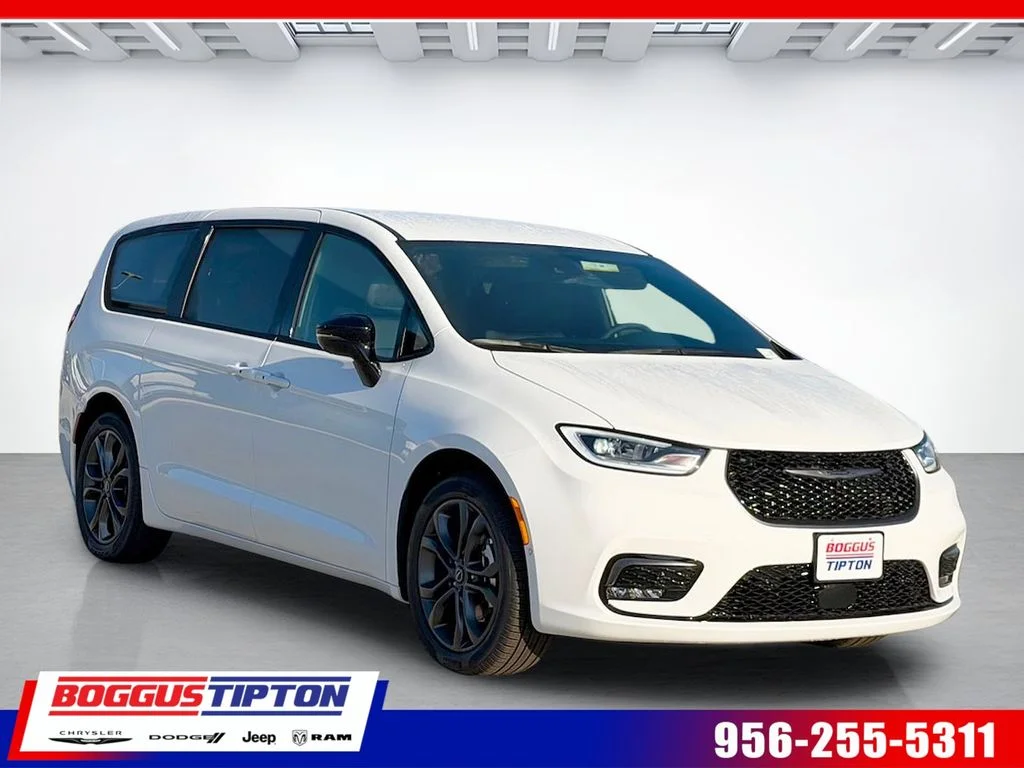 2026 Chrysler Pacifica Select's photo