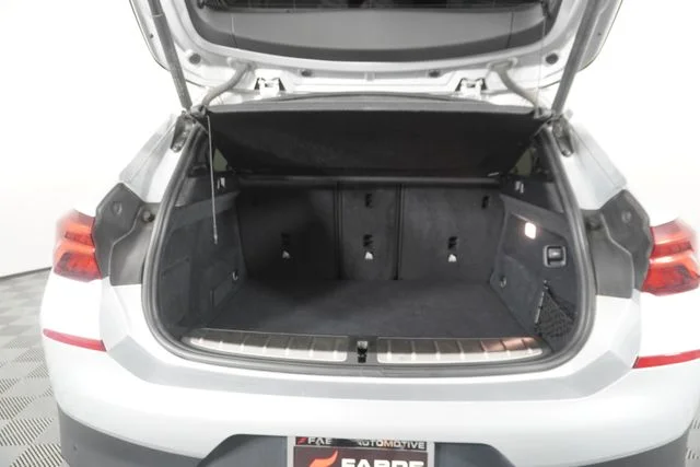 Used 2021 Glacier Silver Metallic BMW sDrive28i image 38
