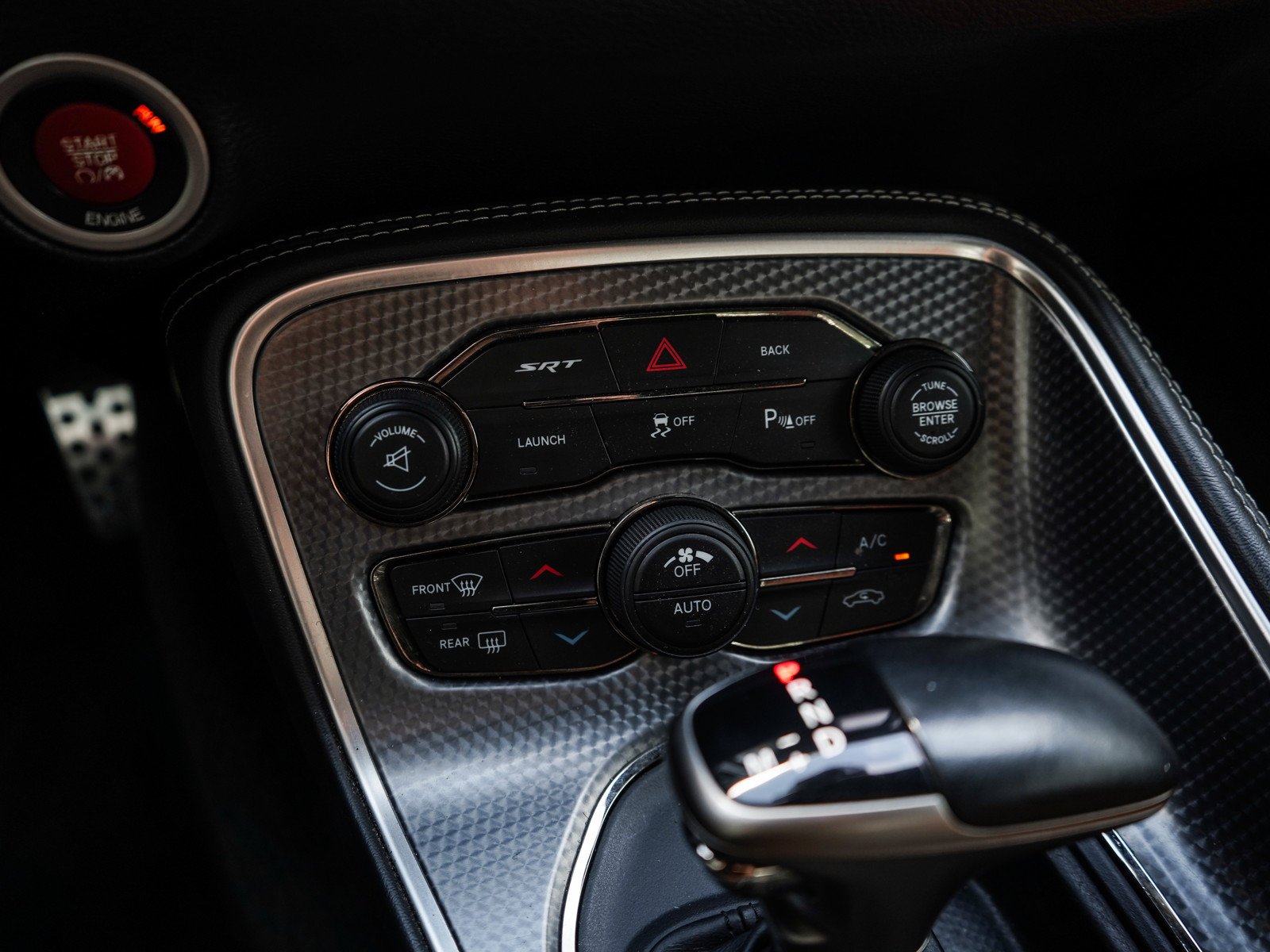 Used 2015 Phantom Black Tri-Coat Pearl Dodge SRT Hellcat image 23