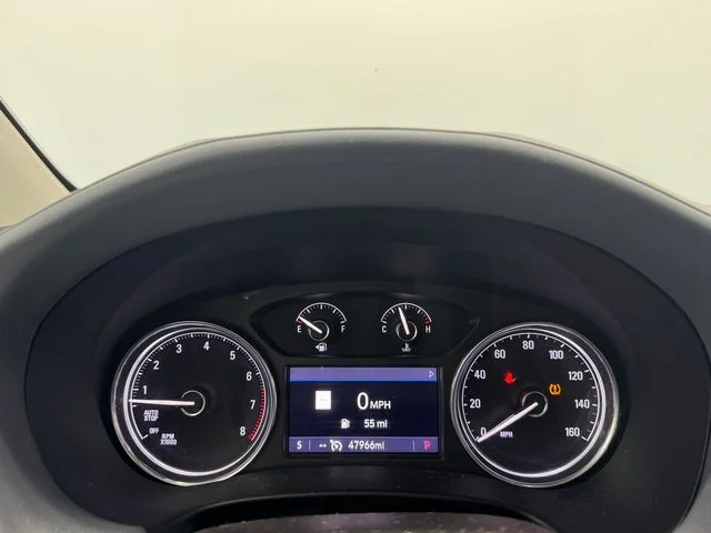 Used 2021 White Frost Tricoat Buick Essence image 2