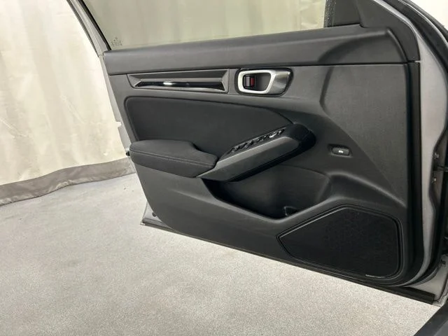 Used 2022 Silver Honda EX image 16