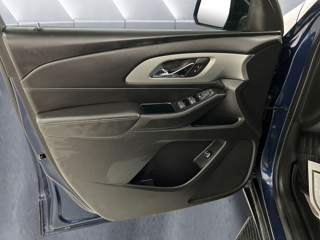 Used 2022 Blue Chevrolet LT image 12