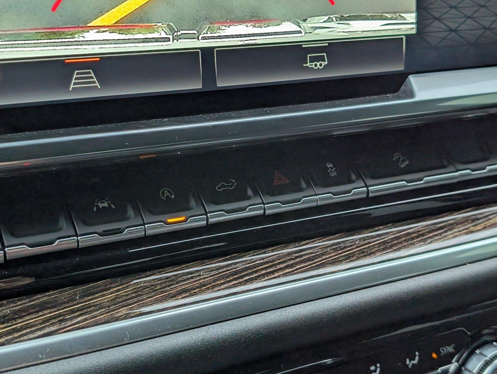 Used 2026 Summit White GMC Elevation image 21