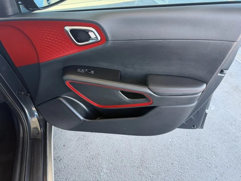 Used 2023 Gravity Gray Kia GT-Line image 21