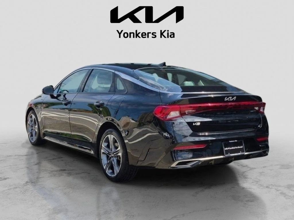Used 2024 Black Kia EX image 8