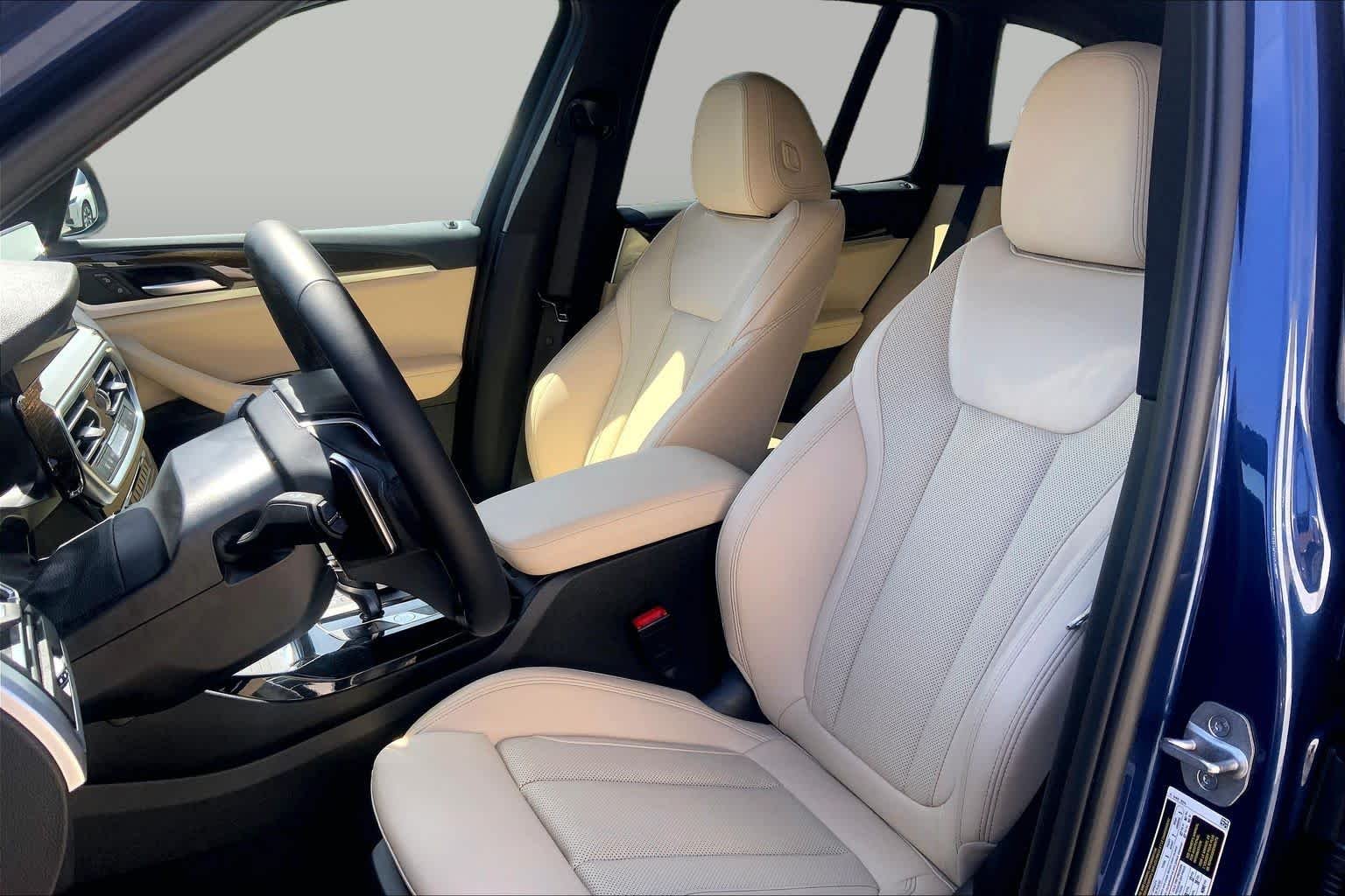 Used 2023 Phytonic Blue Metallic BMW xDrive30i image 7
