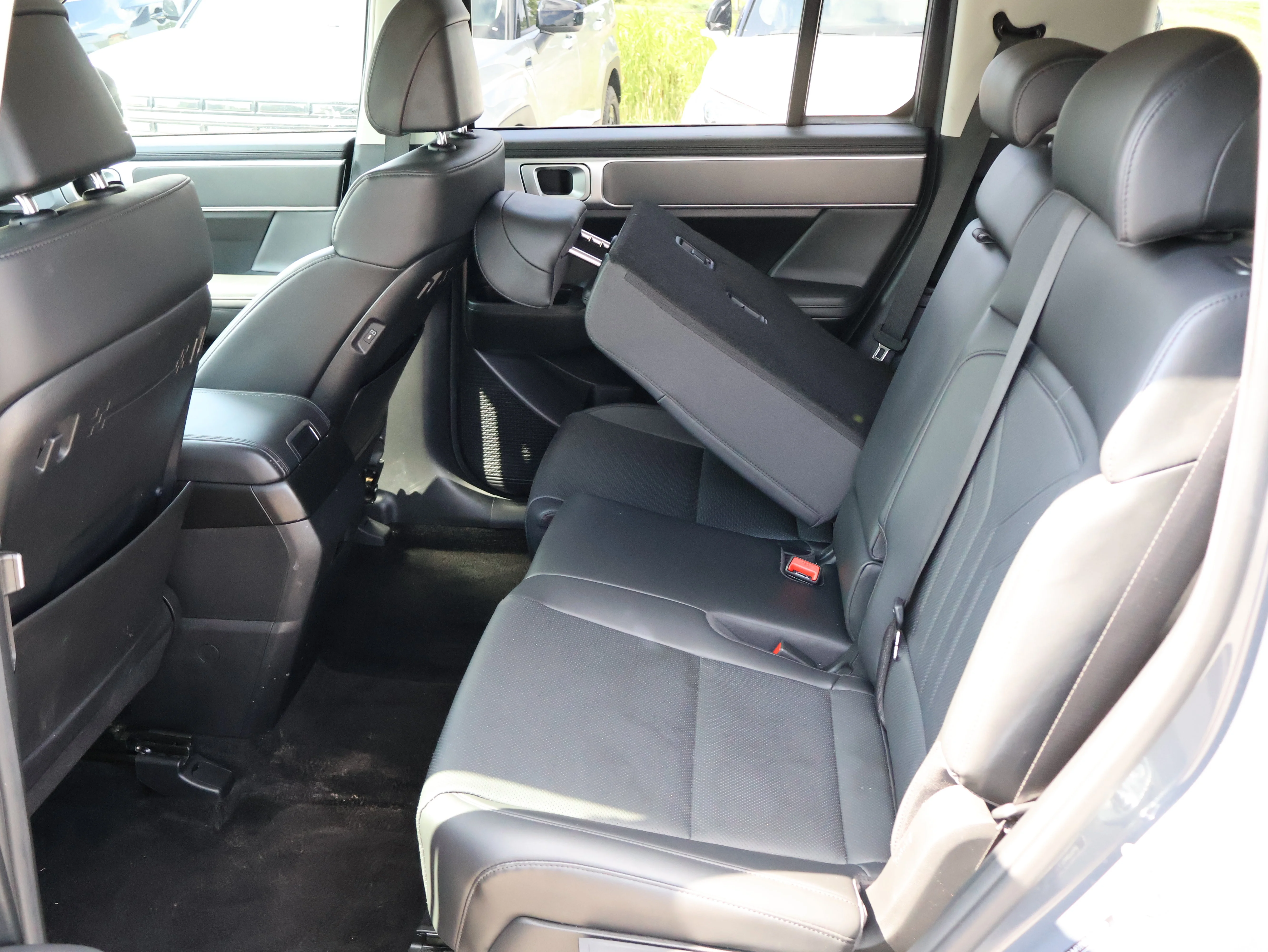 Used 2025 Ecotronic Gray Hyundai SEL image 20