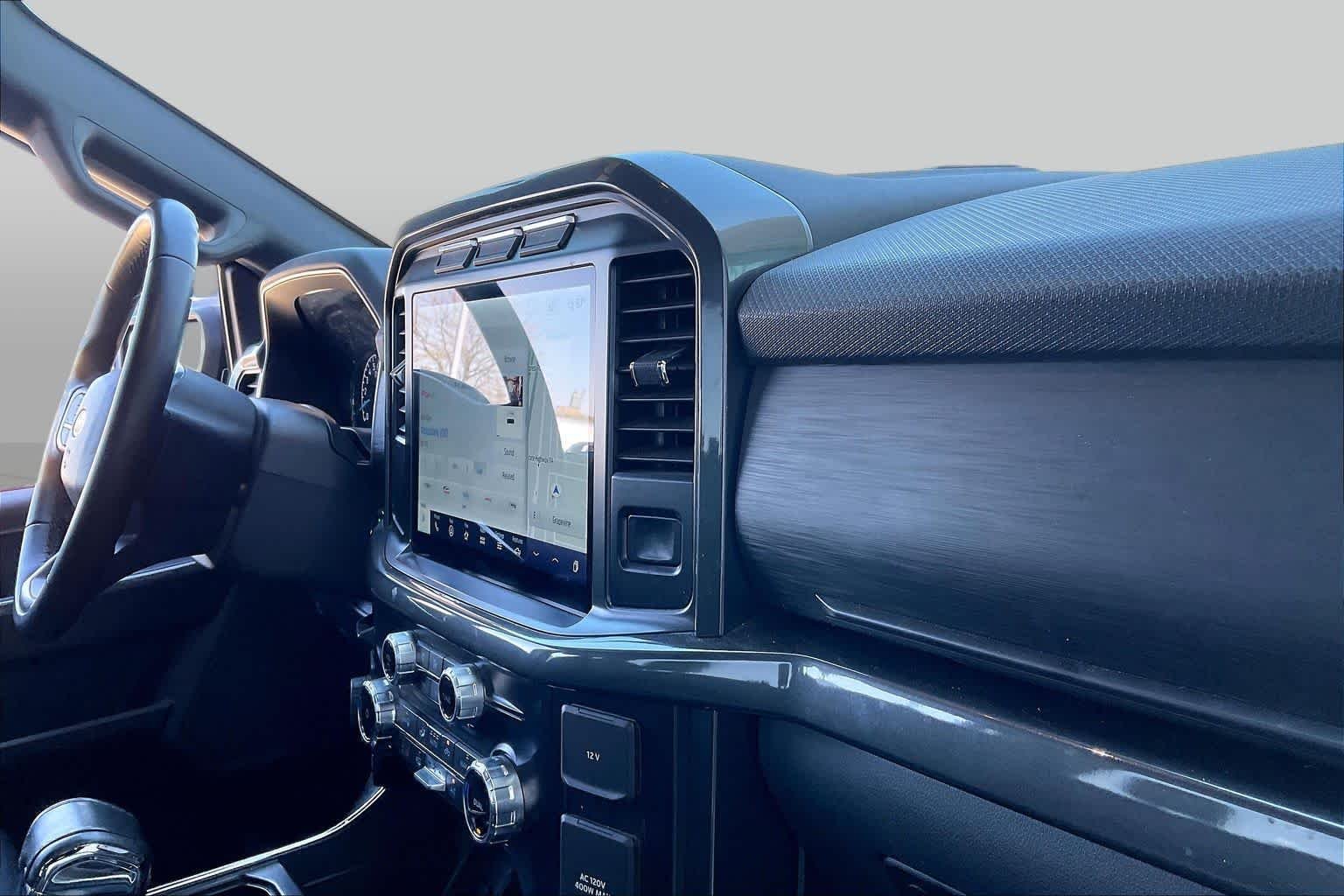 Used 2023 Agate Black Metallic Ford XLT image 31