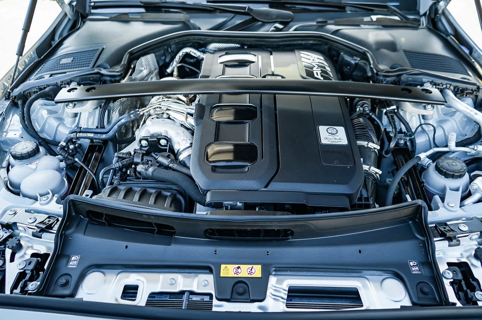New 2026 MANUFAKTUR Alpine Grey Mercedes-Benz AMG® C 43 image 10