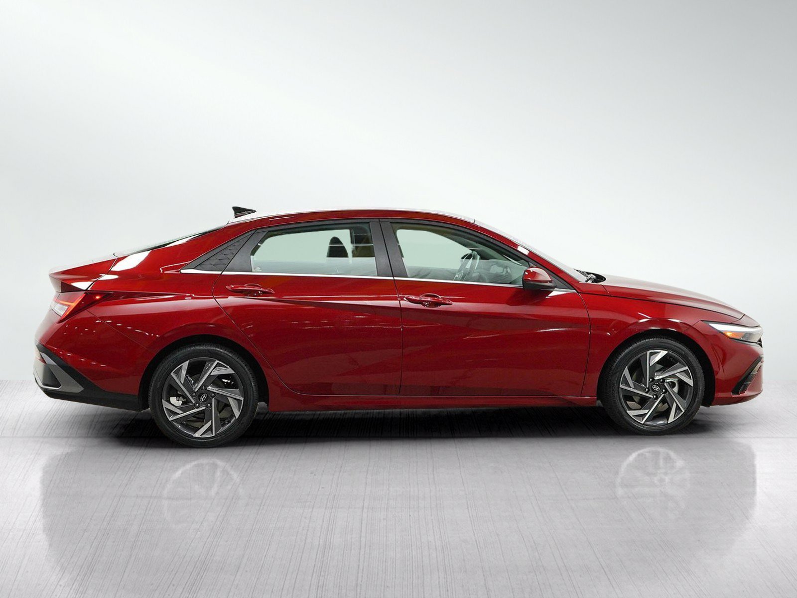 Used 2025 Ultimate Red Hyundai SEL Convenience IVT image 7