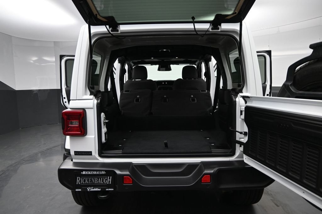 Used 2025 White Jeep Sahara 4xe image 19