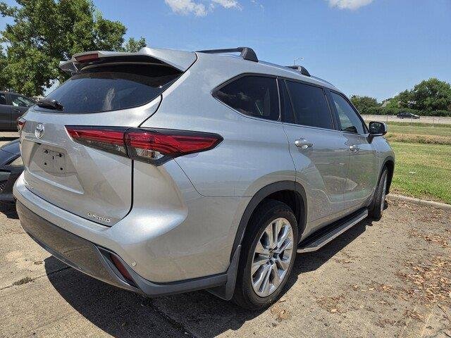 Used 2020 Celestial Silver Metallic Toyota Limited image 5