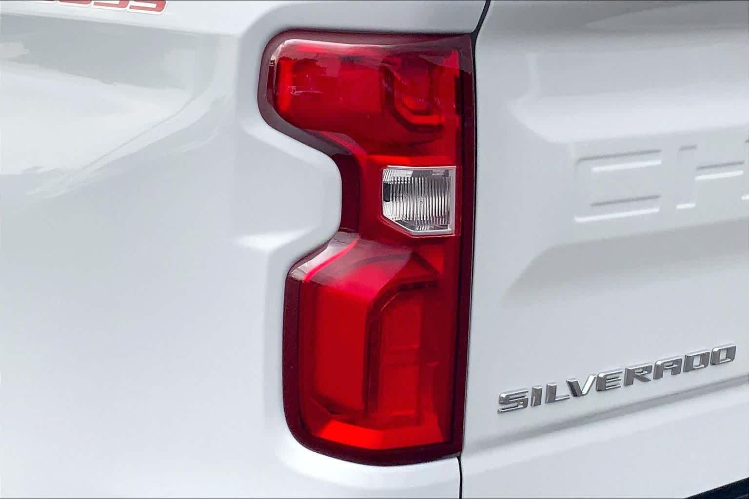 Used 2024 Summit White Chevrolet LT Trail Boss image 29
