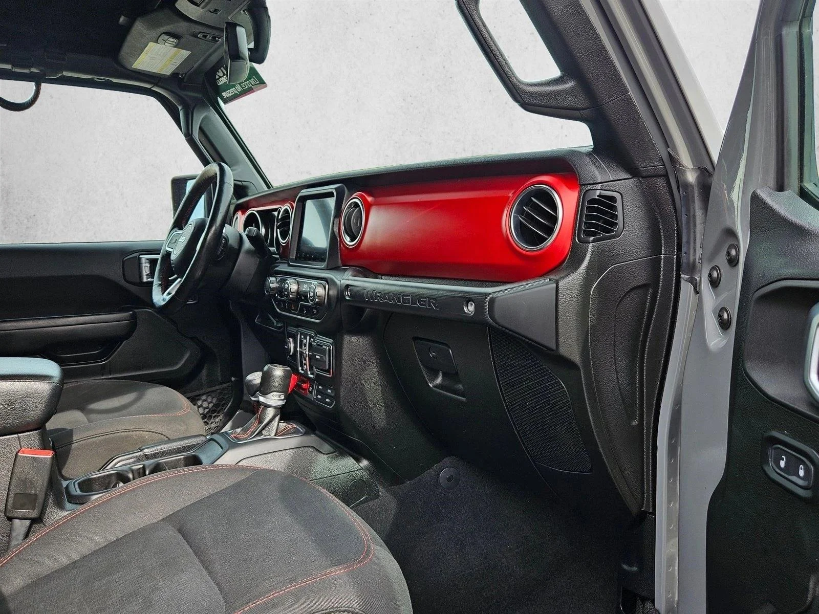 Used 2019 Sting-Gray Clearcoat Jeep Rubicon image 19
