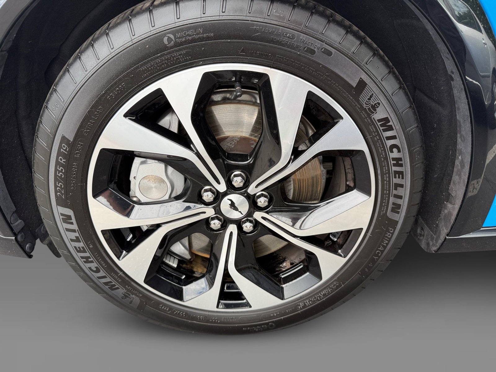 Used 2022 Grabber Blue Metallic Ford Premium image 9