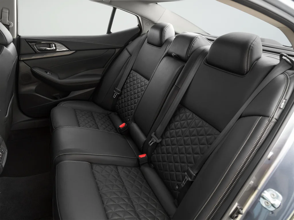 Used 2022 Gray Nissan Platinum image 15