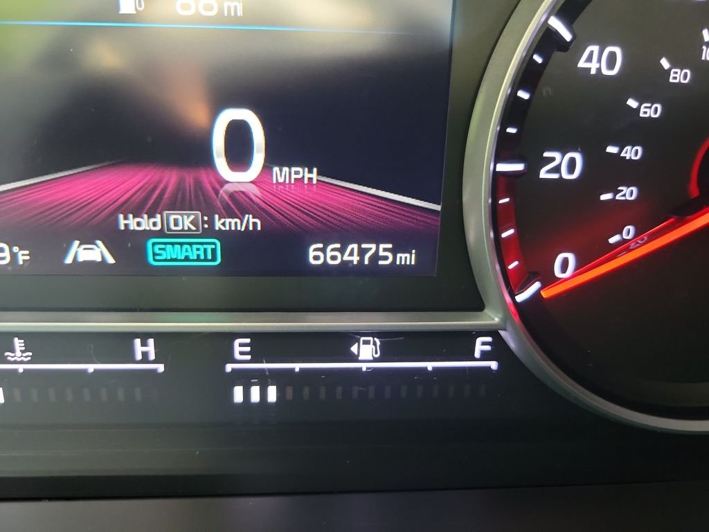 Certified Used 2022 Gravity Gray Kia LX image 27