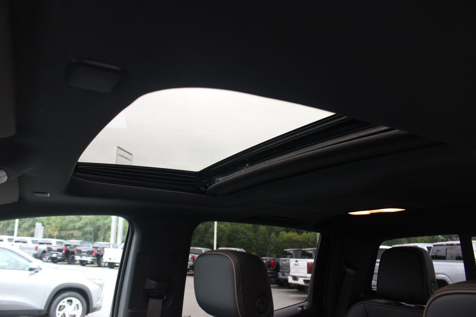 Used 2024 Summit White GMC Denali image 33