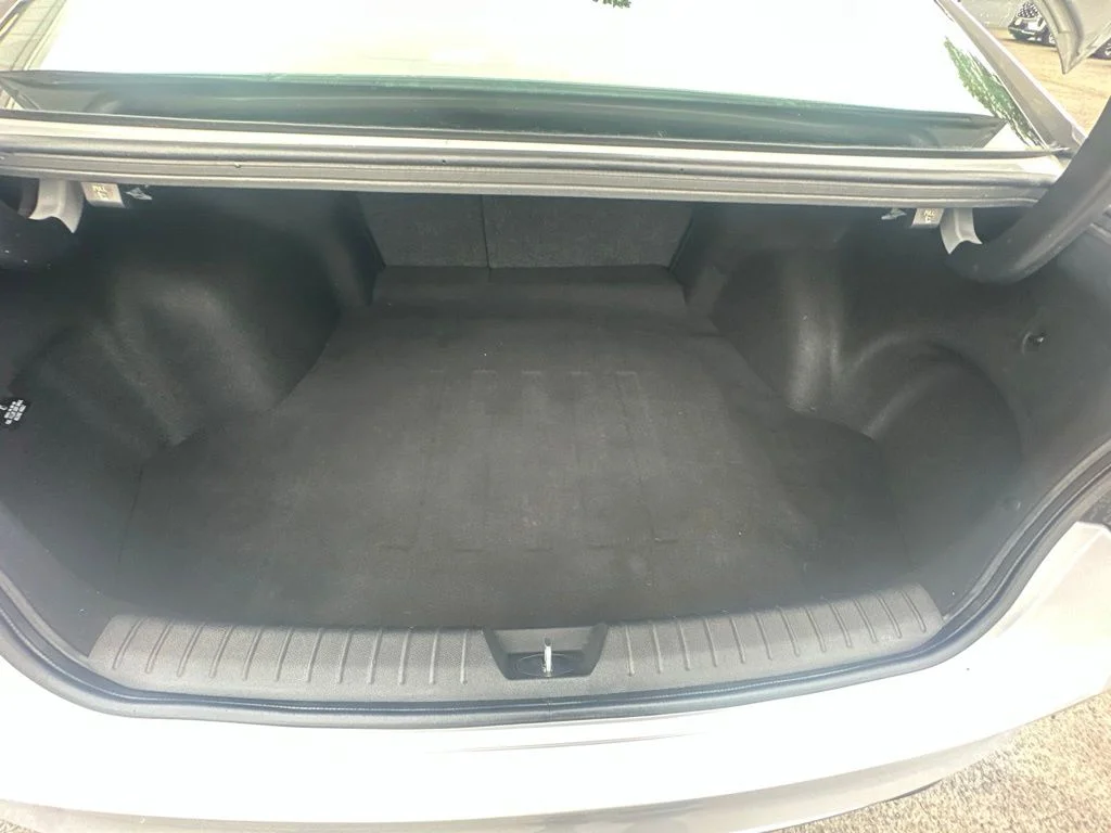 Used 2020 Silver Kia EX Premium image 29