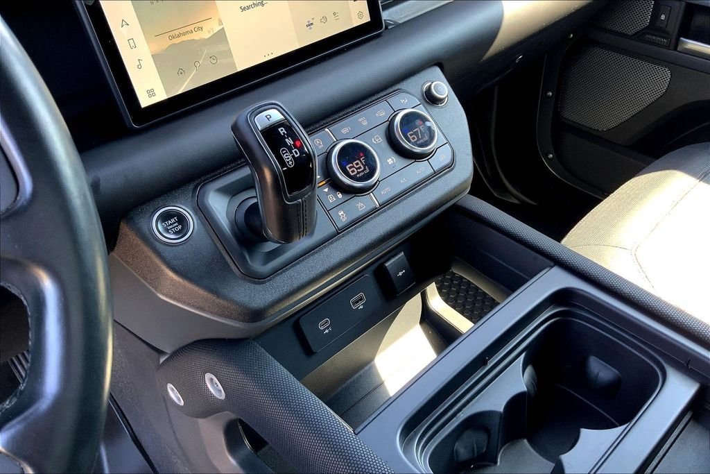 Used 2021 Gray Land Rover X-Dynamic HSE image 18
