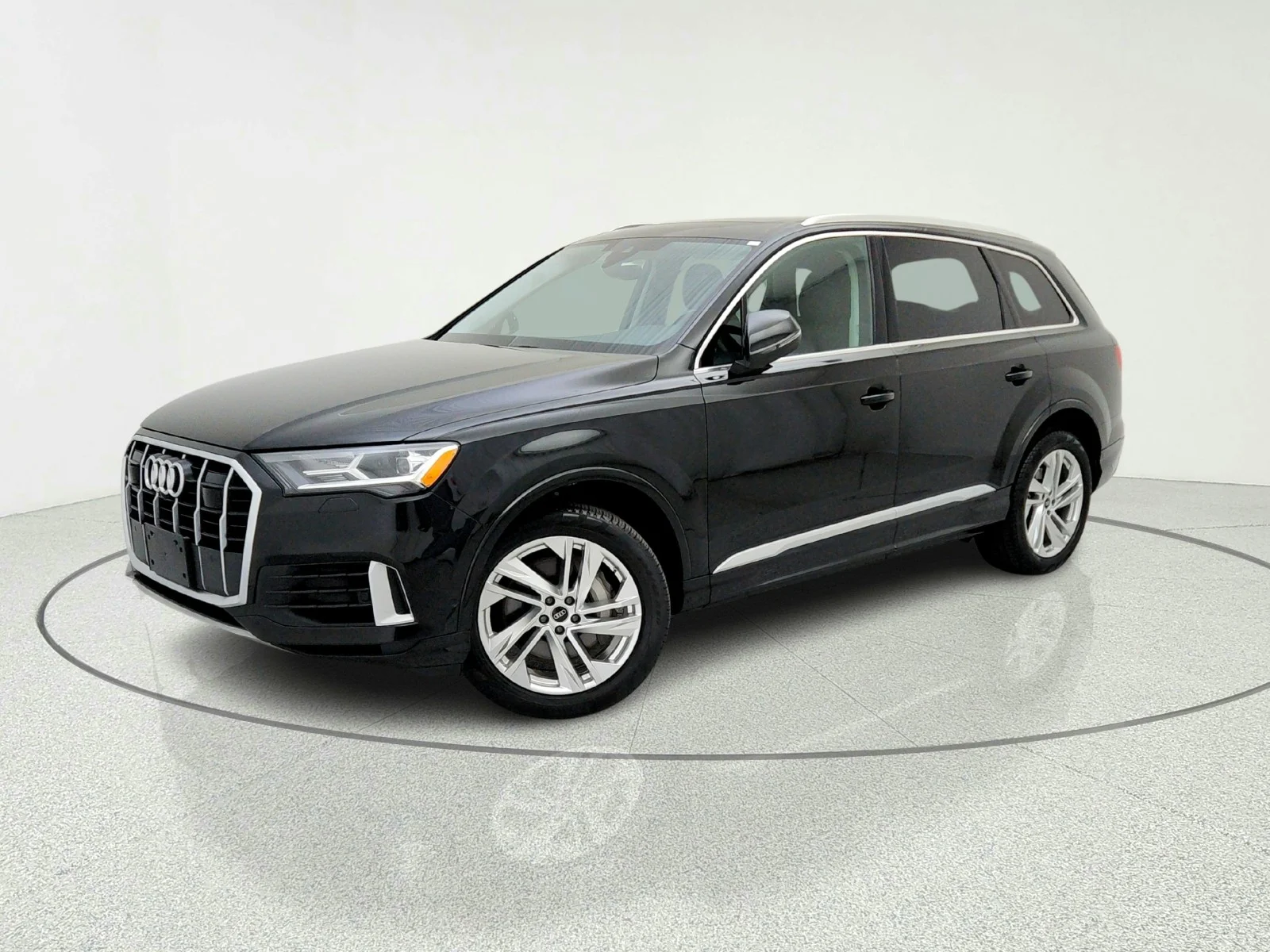 2023 Audi Q7 55 Premium Plus quattro Tiptronic's photo
