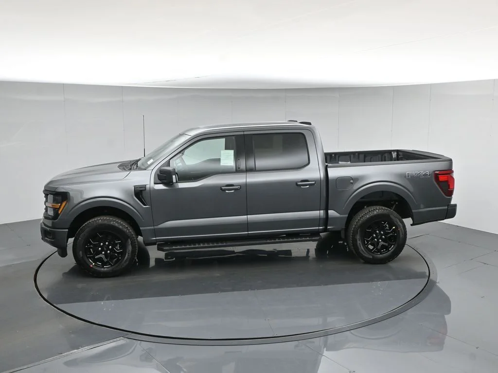 New 2026 Carbonized Gray Metallic Ford XLT image 44
