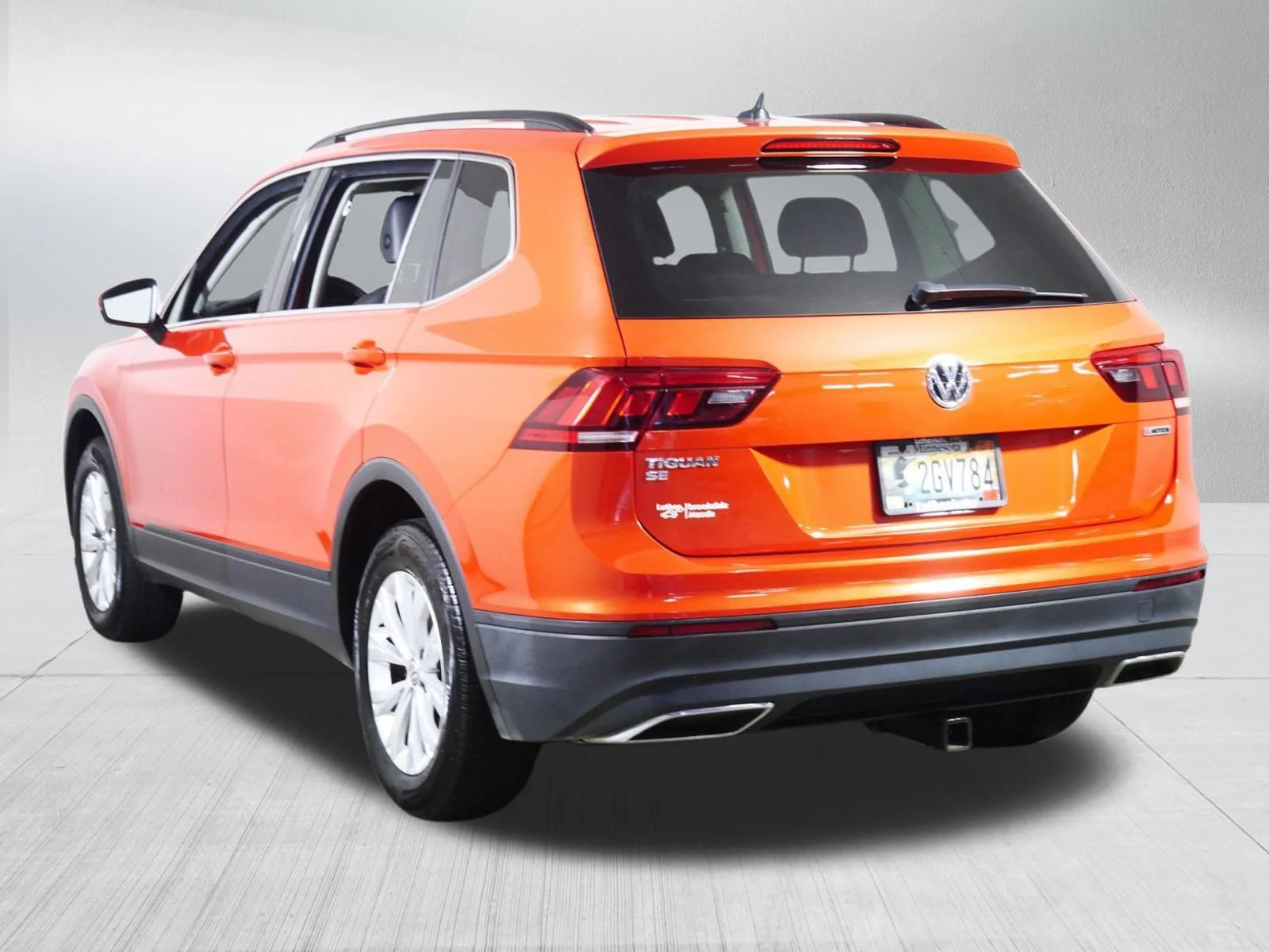 Used 2019 Habanero Orange Metallic Volkswagen SE image 5