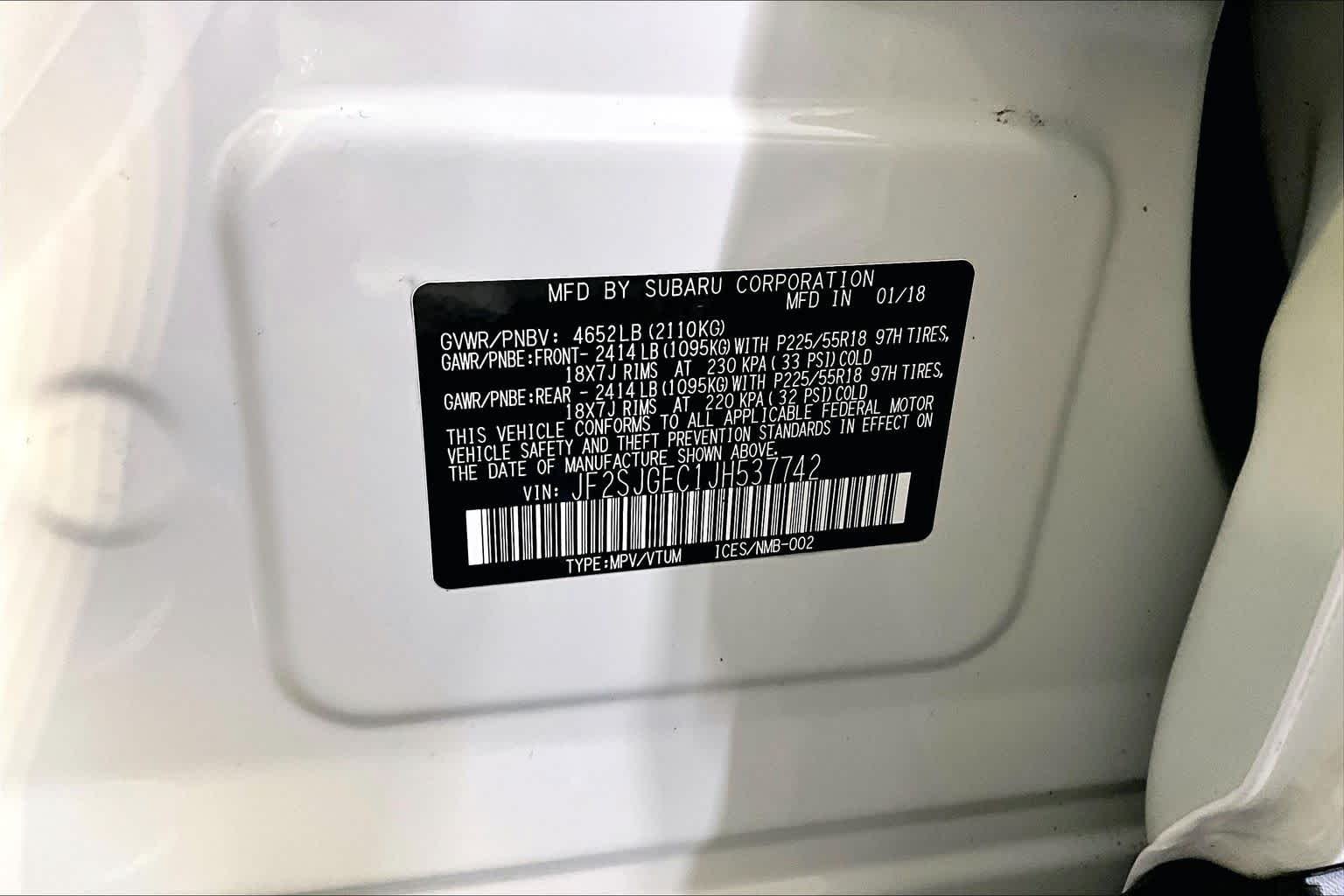 Used 2018 Crystal White Pearl Subaru Premium image 34