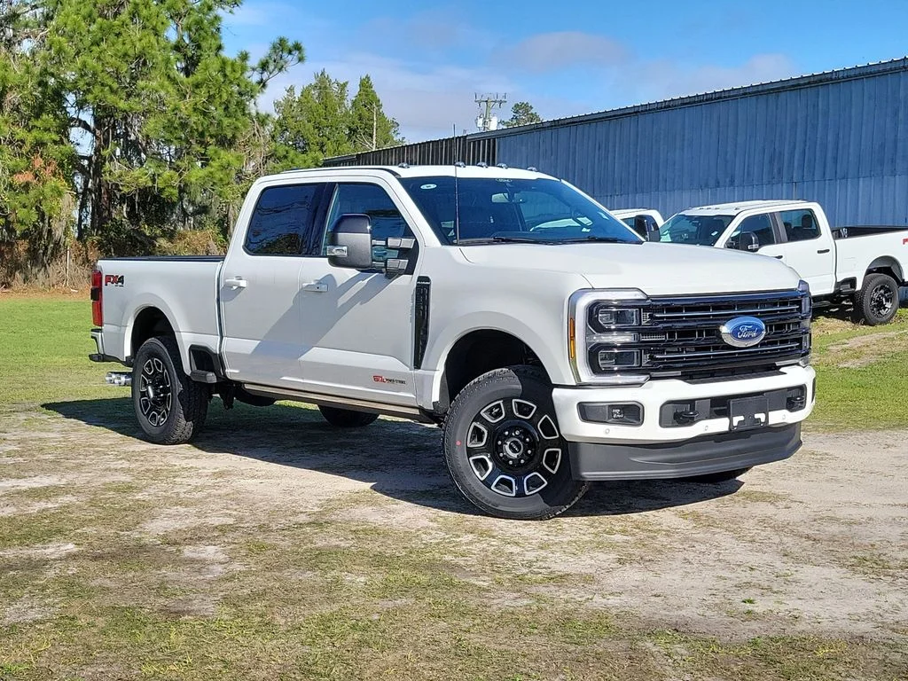 New 2026 Star White Metallic Tri-Coat Ford F-350® Platinum® image 35