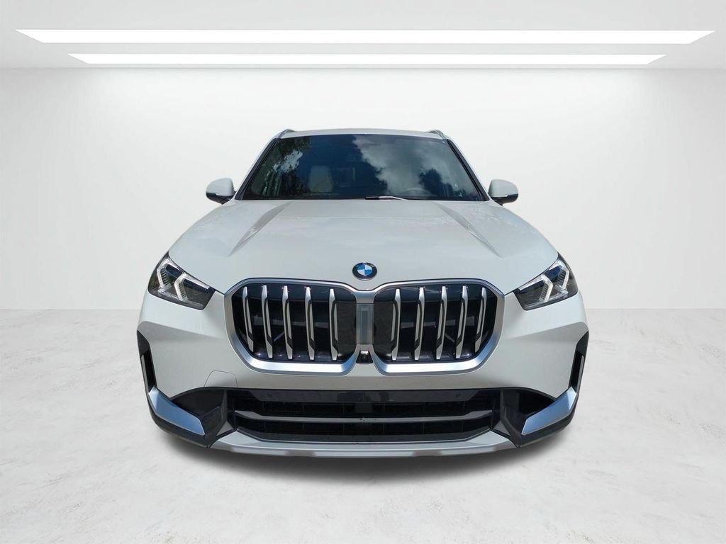 New 2027 Alpine White BMW xDrive28i image 9