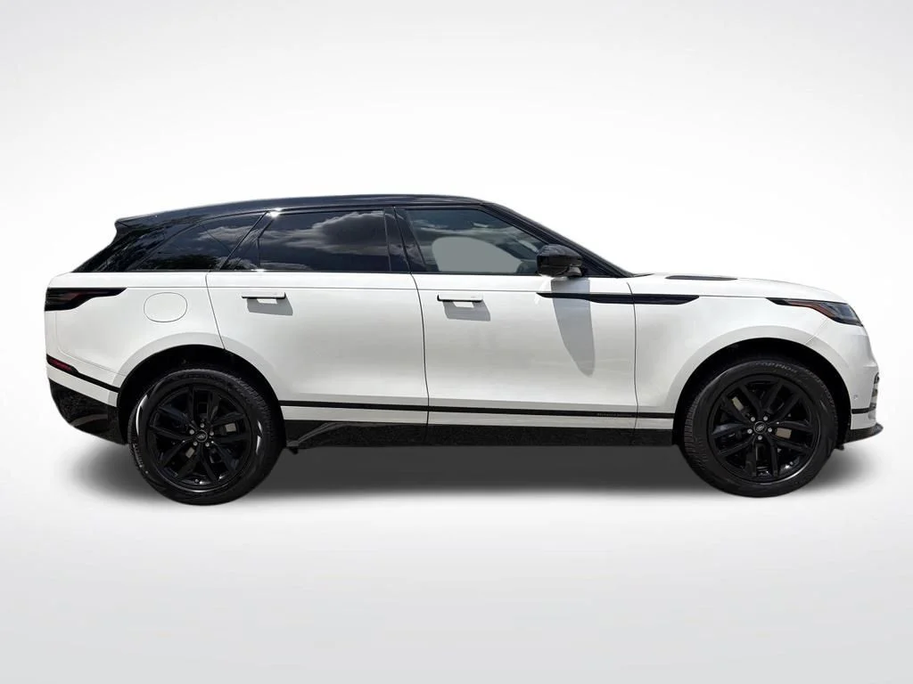 New 2026 White Land Rover  image 4