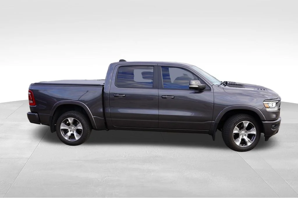 Used 2019 Granite Crystal Metallic Clearcoat Ram Laramie image 2