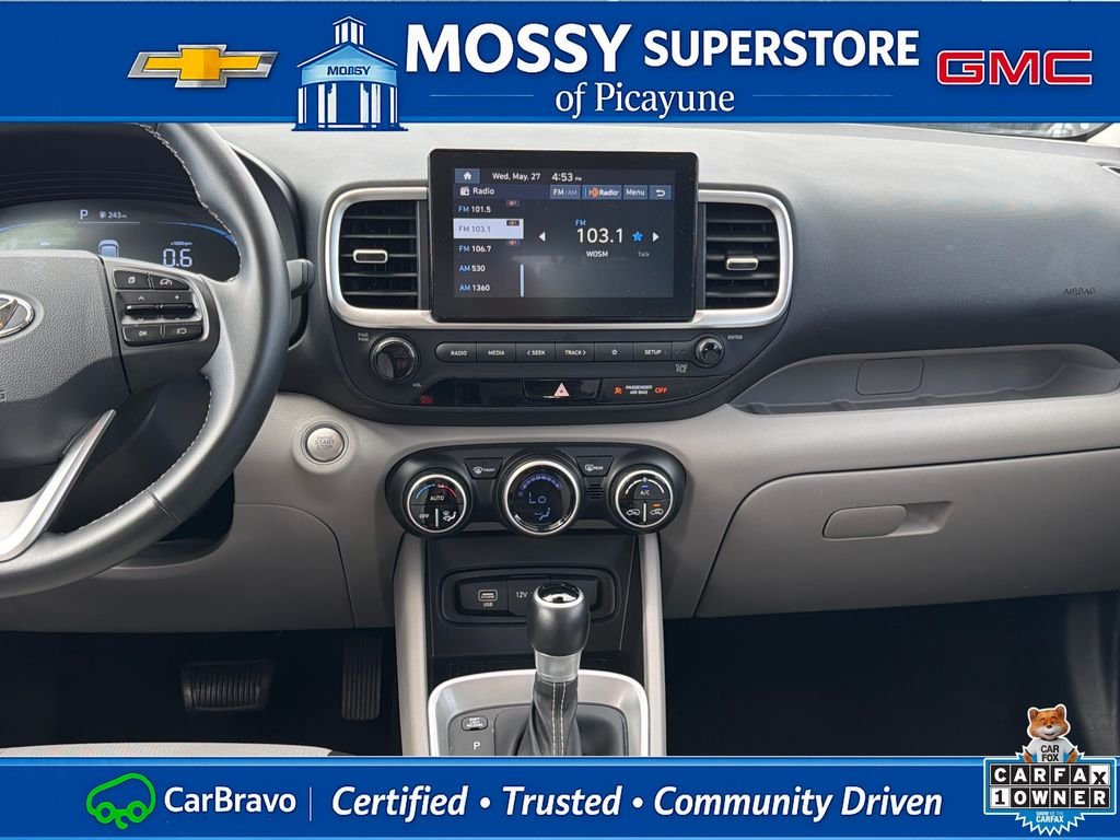 Used 2025 Gray Hyundai SEL image 16