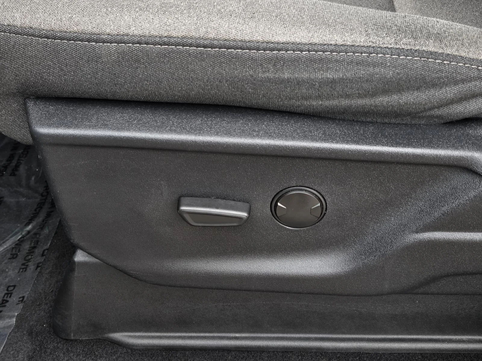 Used 2024 Oxford White Ford XLT image 32