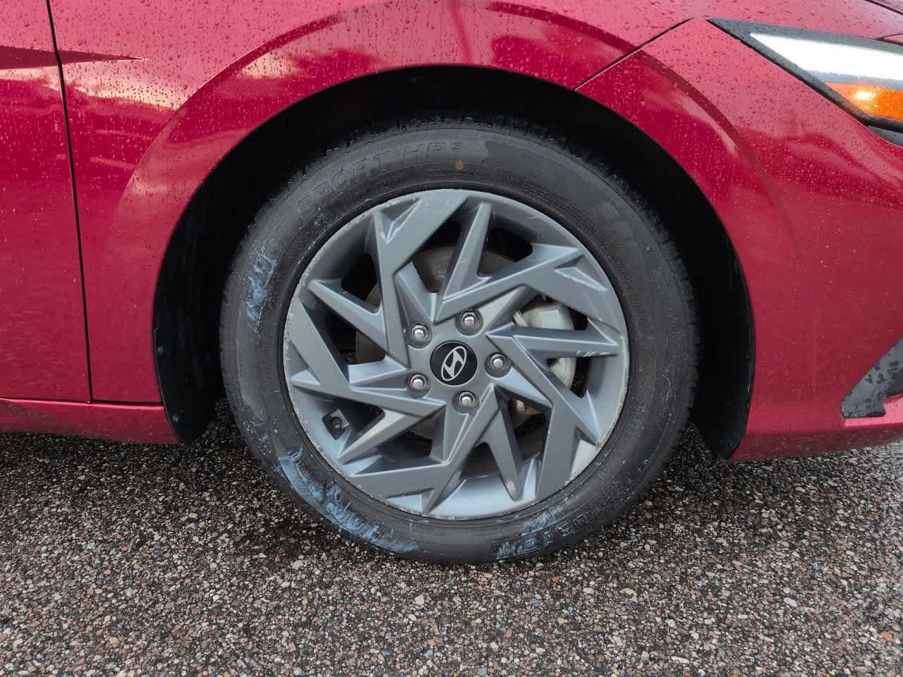 Used 2024 Ultimate Red Metallic Hyundai Blue image 11