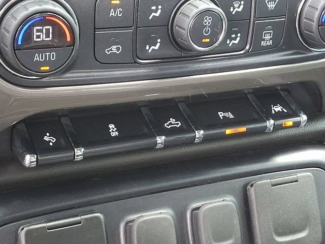Used 2018 BLACK Chevrolet High Country image 24