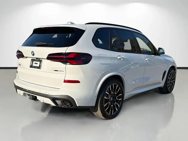 New 2026 Alpine White BMW xDrive50e image 3